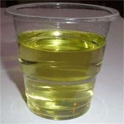 Un bon prix. 99% de cinamaldéhyde liquide Produits chimiques de qualité industrielle CAS 104-55-2 en ligne