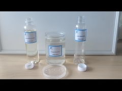 Pour les produits chimiques, la teneur en paraffine chlorée est de 52% 42% 70% CP-52 ISO Factory CAS 63449-39-8 / 106232-86-4